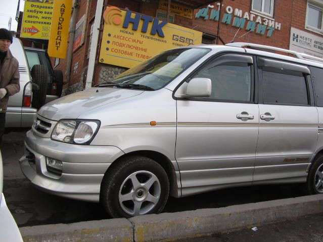 1999 Toyota Town Ace Noah
