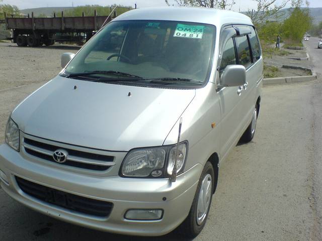 1999 Toyota Town Ace Noah