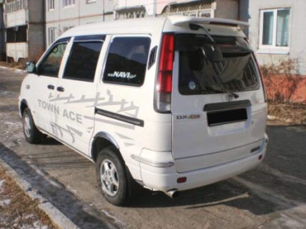 1999 Toyota Town Ace Noah