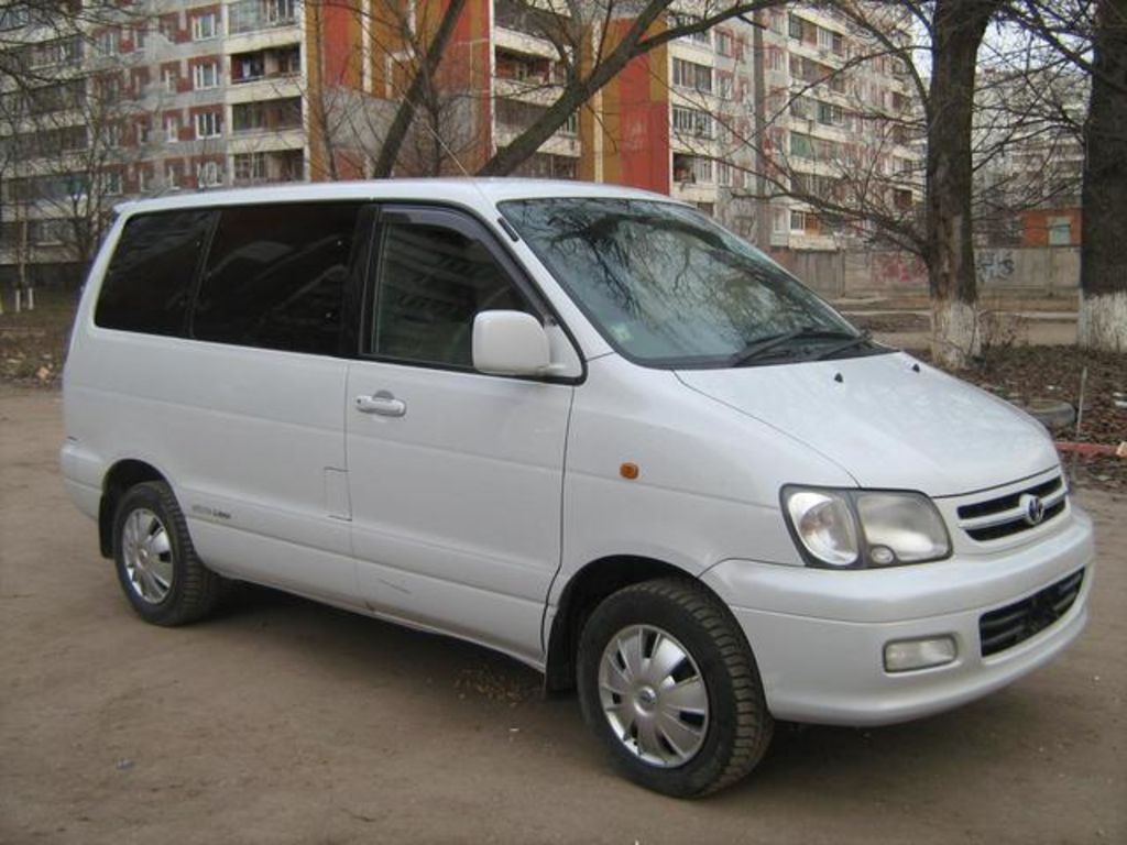 1999 Toyota Town Ace Noah