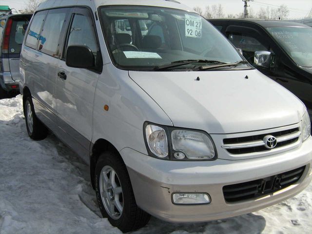 1999 Toyota Town Ace Noah