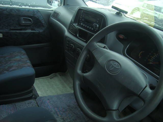 1999 Toyota Town Ace Noah