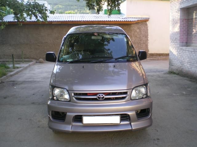 1999 Toyota Town Ace Noah