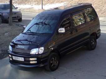Toyota Town Ace Noah