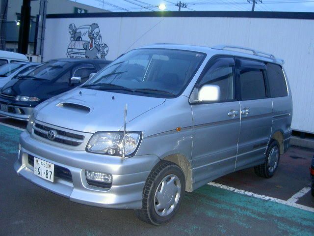 1999 Toyota Town Ace Noah