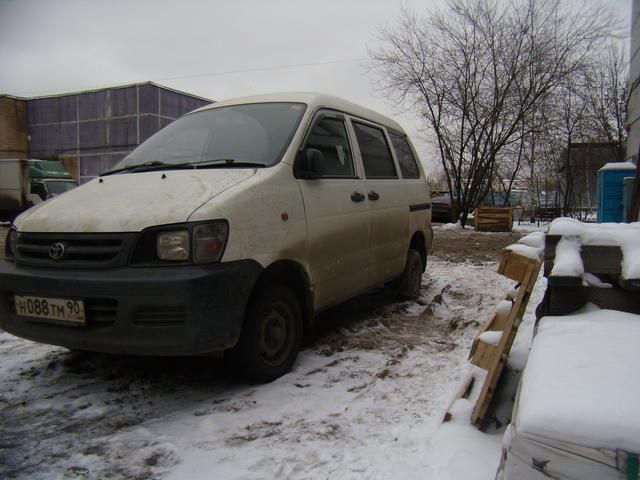 1999 Toyota Town Ace Noah
