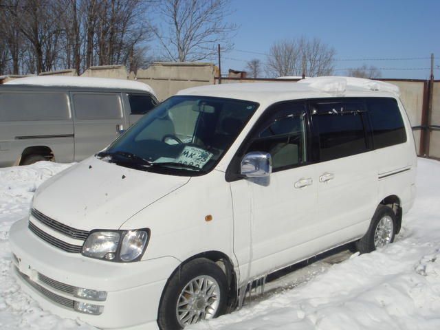 1999 Toyota Town Ace Noah