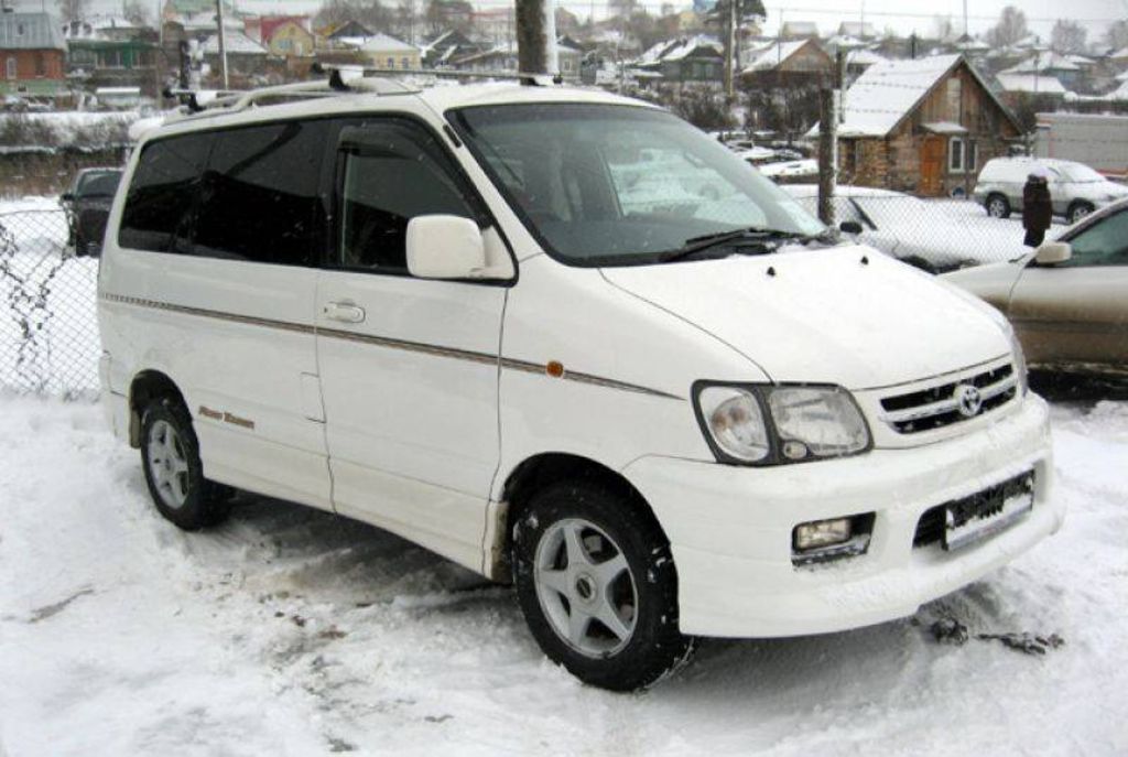 1999 Toyota Town Ace Noah