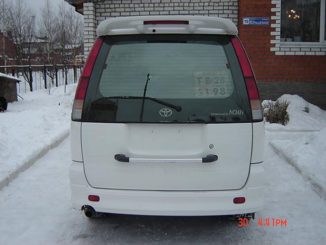 1999 Toyota Town Ace Noah