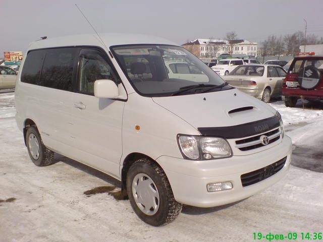 1999 Toyota Town Ace Noah