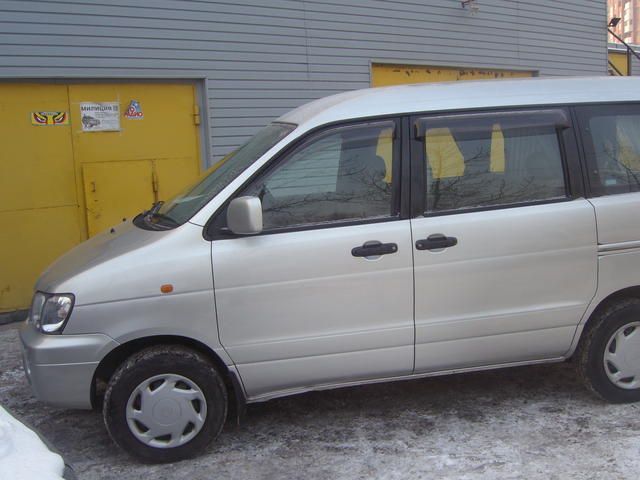 1999 Toyota Town Ace Noah