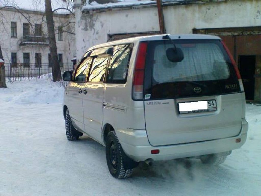 1999 Toyota Town Ace Noah