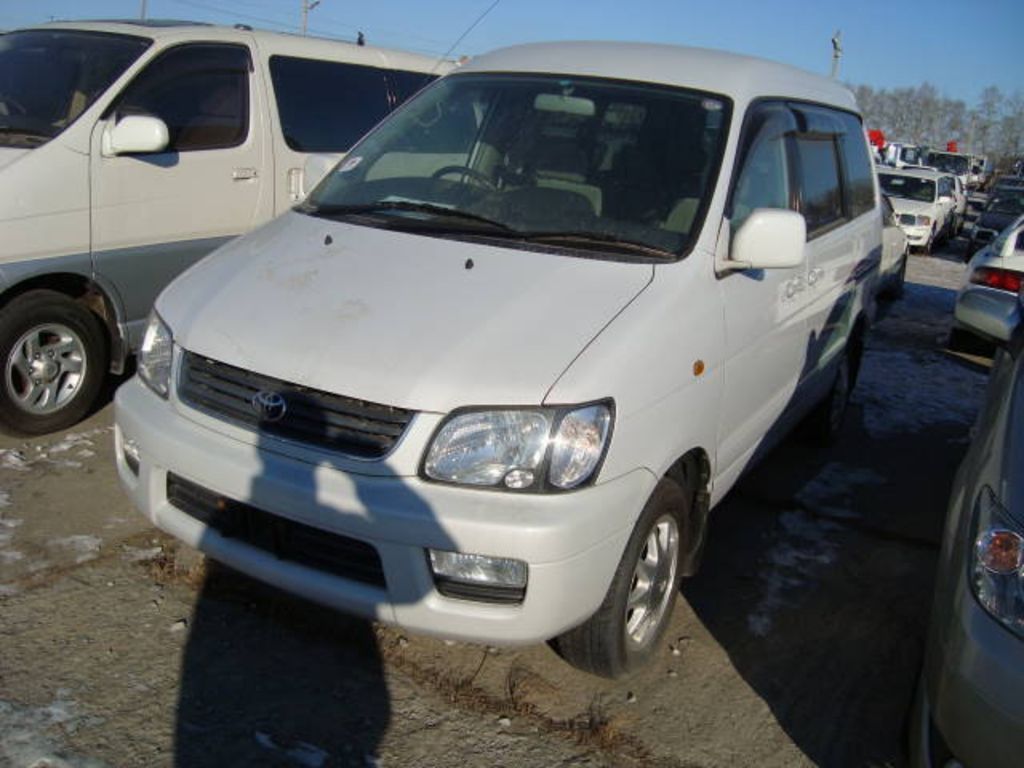 1999 Toyota Town Ace Noah