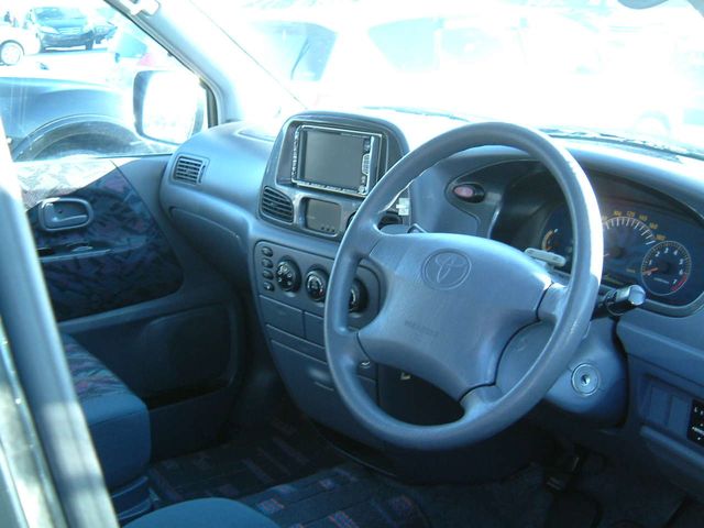 1999 Toyota Town Ace Noah