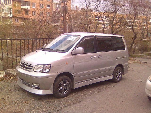 1999 Toyota Town Ace Noah