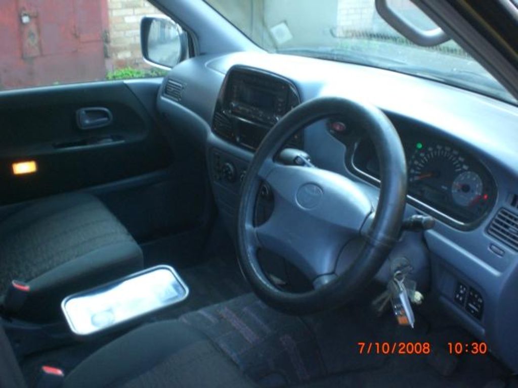 1999 Toyota Town Ace Noah