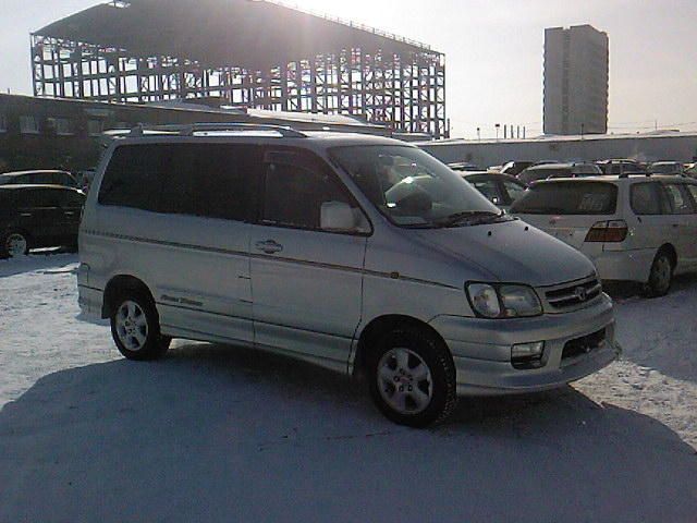 1999 Toyota Town Ace Noah