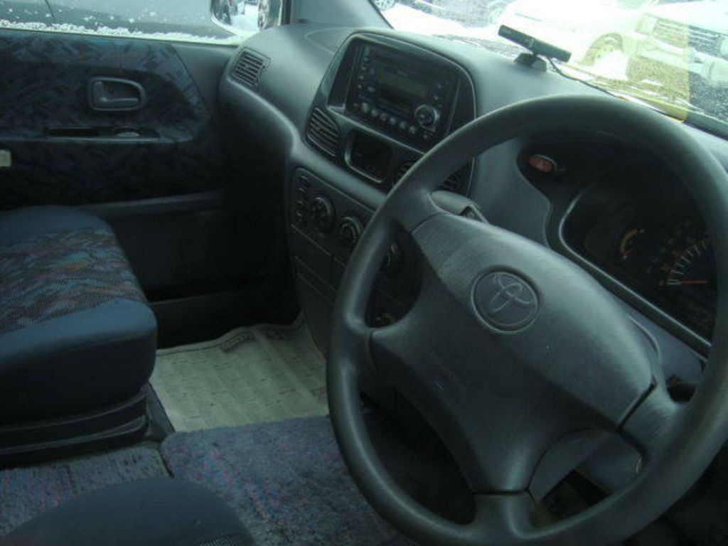 1999 Toyota Town Ace Noah