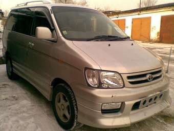 Toyota Town Ace Noah