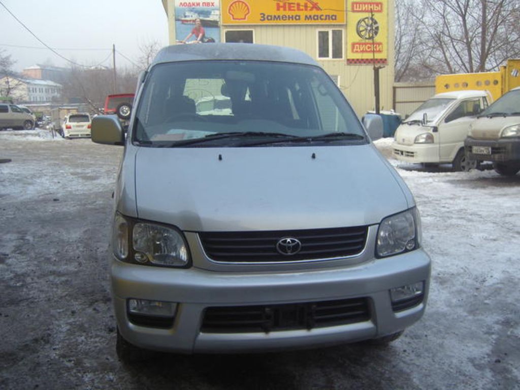1999 Toyota Town Ace Noah