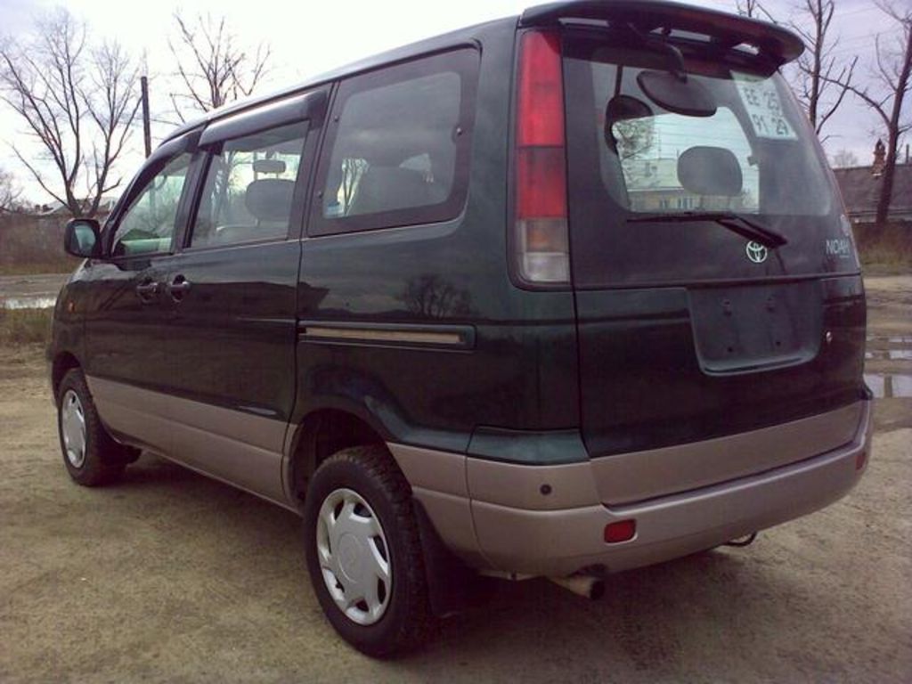 1999 Toyota Town Ace Noah