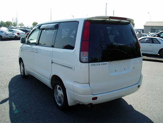 1999 Toyota Town Ace Noah Images