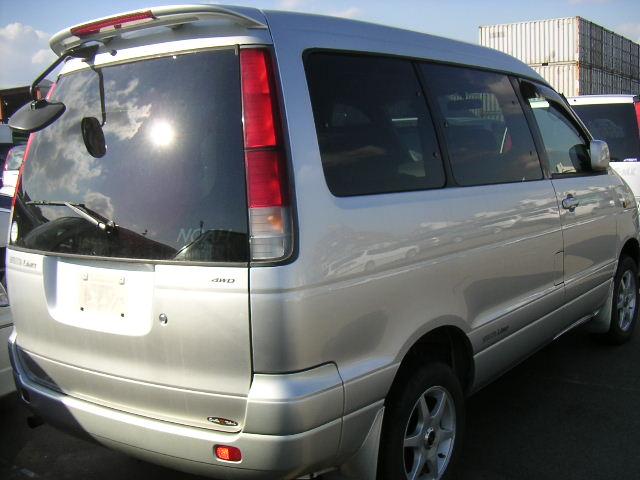 1999 Toyota Town Ace Noah Photos