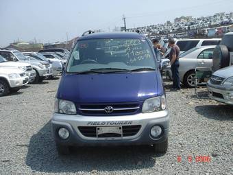 1999 Toyota Town Ace Noah Pictures