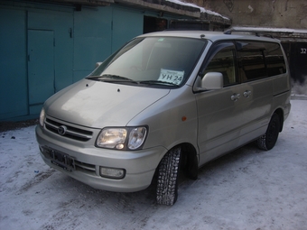 2000 Toyota Town Ace Noah