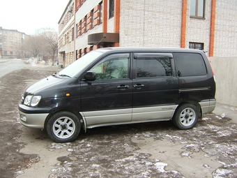 2000 Toyota Town Ace Noah