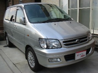 2000 Toyota Town Ace Noah