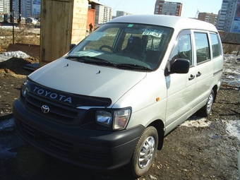 2000 Toyota Town Ace Noah