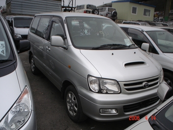 2000 Toyota Town Ace Noah