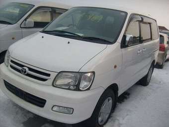 2000 Toyota Town Ace Noah