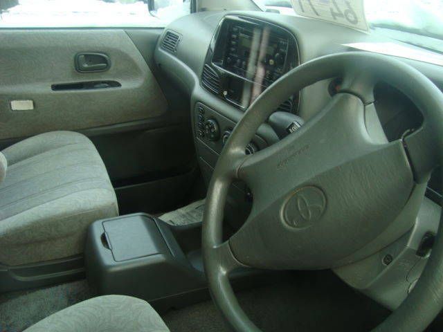 2000 Toyota Town Ace Noah