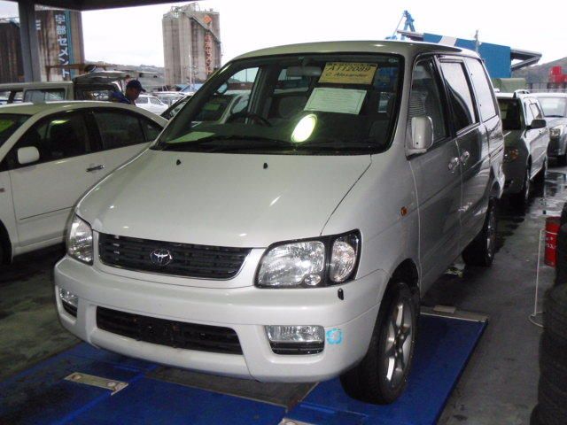 2000 Toyota Town Ace Noah