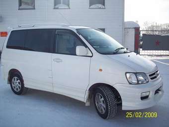 Toyota Town Ace Noah