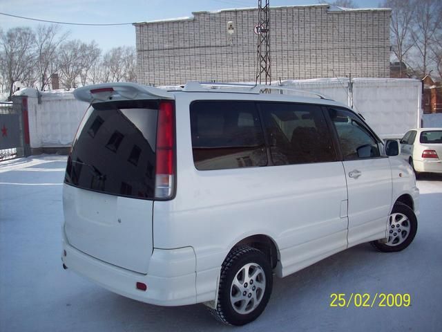 2000 Toyota Town Ace Noah