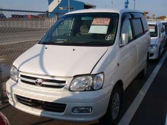 2000 Toyota Town Ace Noah