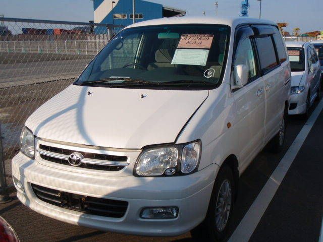 2000 Toyota Town Ace Noah