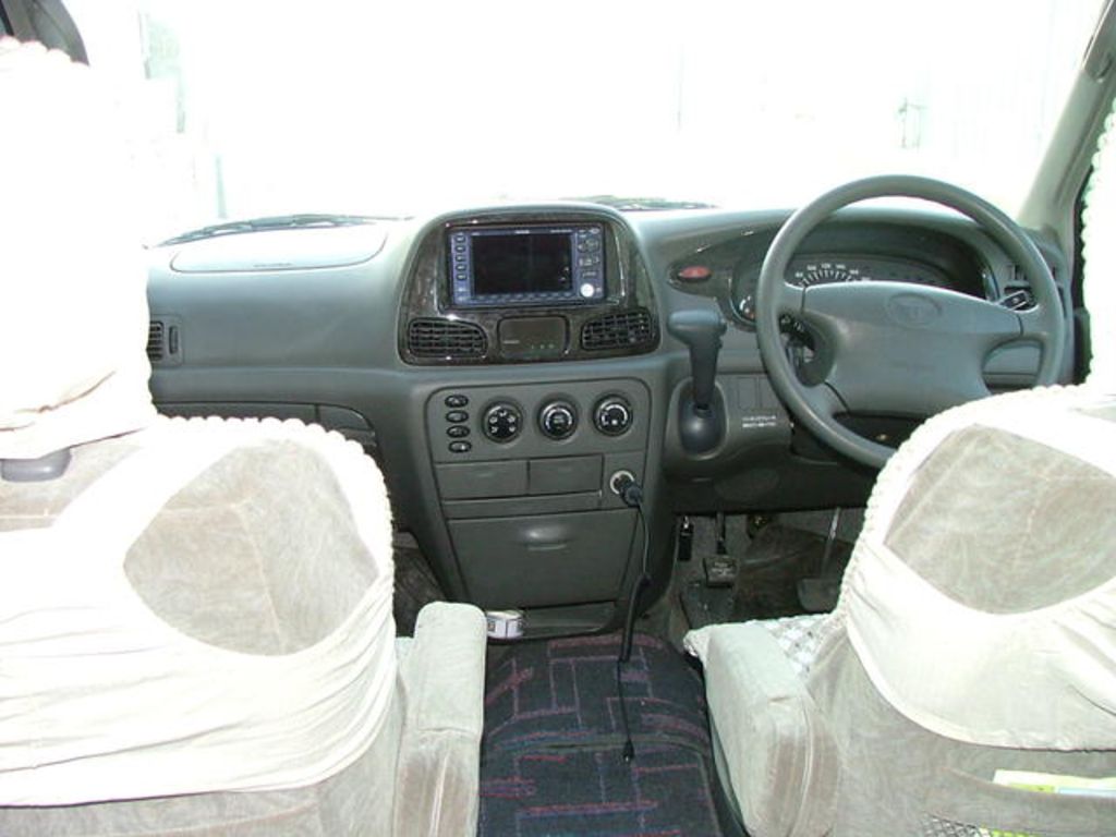 2000 Toyota Town Ace Noah