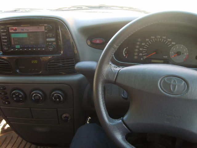 2000 Toyota Town Ace Noah