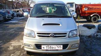 2000 Toyota Town Ace Noah