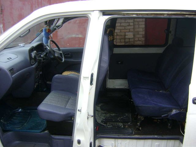 2000 Toyota Town Ace Noah