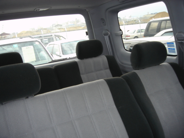 2000 Toyota Town Ace Noah Photos