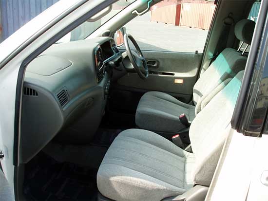 2000 Toyota Town Ace Noah Photos