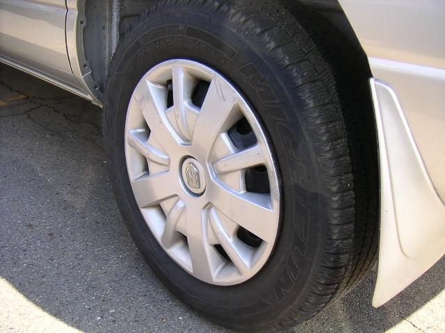 2000 Toyota Town Ace Noah Pictures