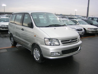 2000 Toyota Town Ace Noah