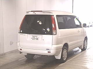 2000 Toyota Town Ace Noah Pictures