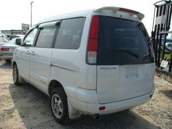 2000 Toyota Town Ace Noah Pics